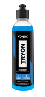 Restaurador de plásticos automóvel Tryon 240ML Vonixx com tecnologia SiO2 para revitalizar, proteger e restaurar plásticos e borrachas.